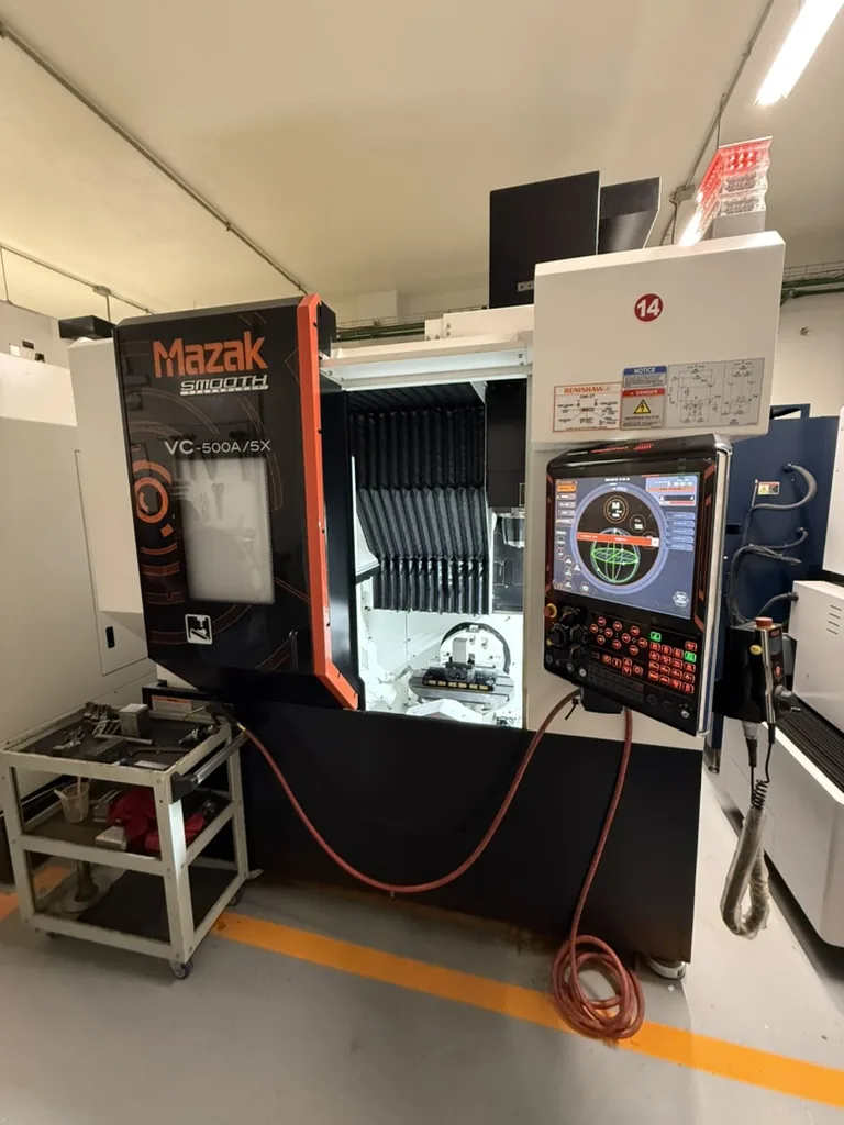 Máquina CNC 5x (EDM)
